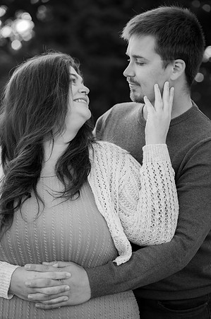 Jennifer&HunterMaternity-054