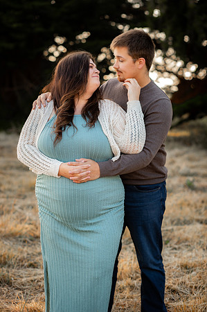 Jennifer&HunterMaternity-052