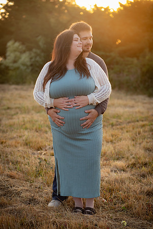 Jennifer&HunterMaternity-180
