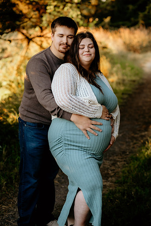 Jennifer&HunterMaternity-149