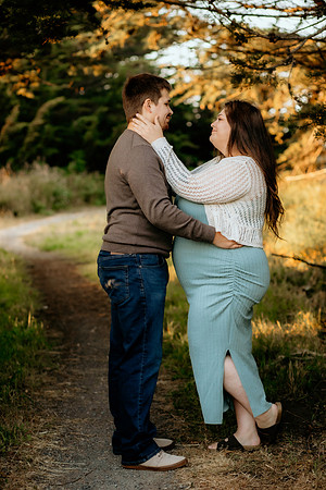 Jennifer&HunterMaternity-139