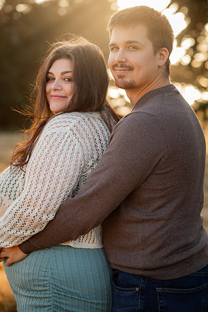 Jennifer&HunterMaternity-021