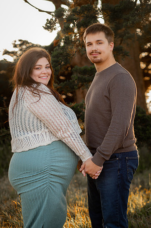Jennifer&HunterMaternity-100