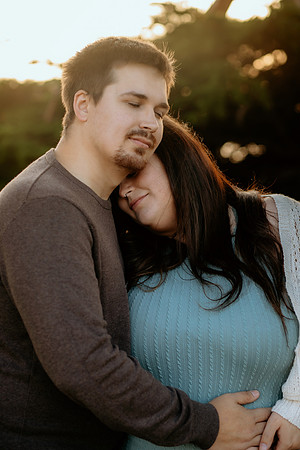 Jennifer&HunterMaternity-122