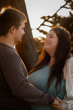 Jennifer&HunterMaternity-078