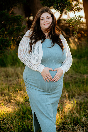Jennifer&HunterMaternity-134