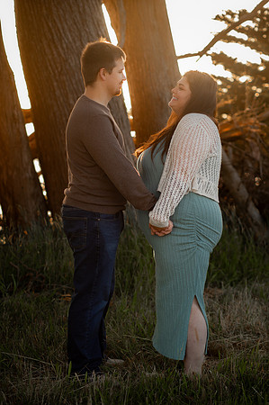 Jennifer&HunterMaternity-080