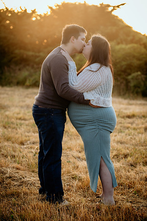 Jennifer&HunterMaternity-173