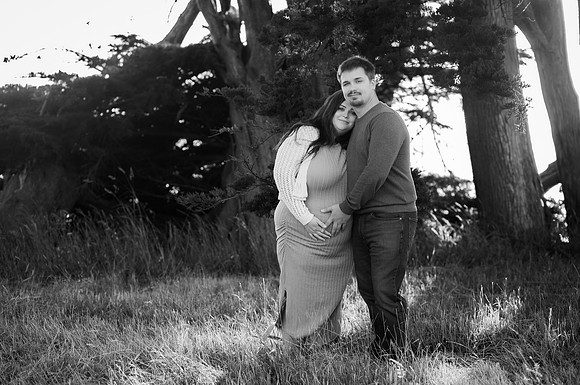 Jennifer&HunterMaternity-104