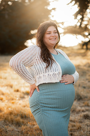 Jennifer&HunterMaternity-044