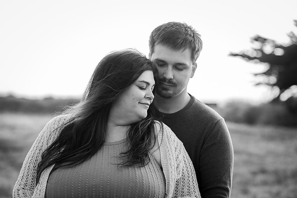 Jennifer&HunterMaternity-190