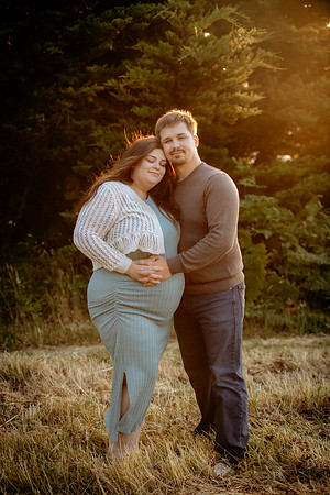 Jennifer&HunterMaternity-158