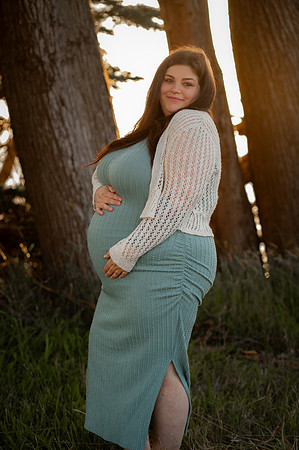 Jennifer&HunterMaternity-091