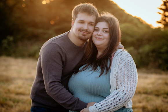 Jennifer&HunterMaternity-202