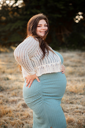 Jennifer&HunterMaternity-040