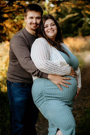 Jennifer&HunterMaternity-148