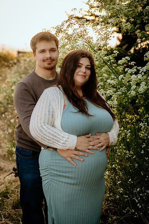 Jennifer&HunterMaternity-169