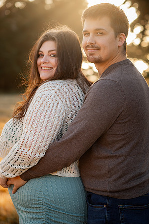 Jennifer&HunterMaternity-022