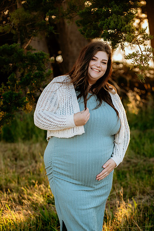 Jennifer&HunterMaternity-135