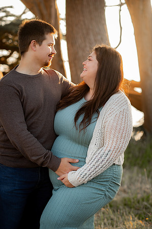 Jennifer&HunterMaternity-077