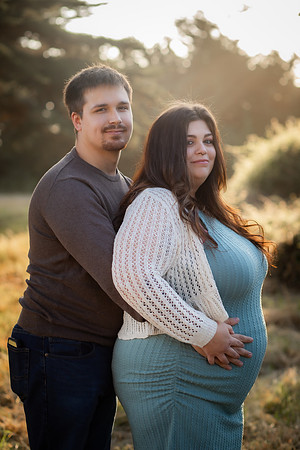 Jennifer&HunterMaternity-008