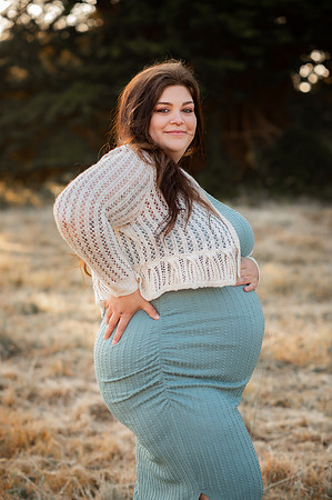 Jennifer&HunterMaternity-038