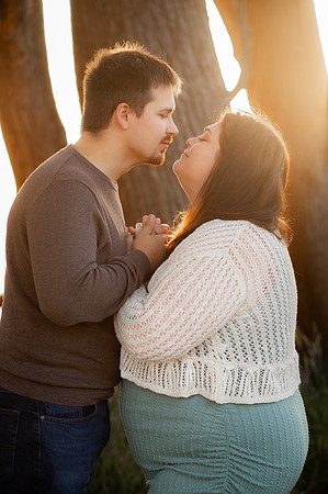 Jennifer&HunterMaternity-084