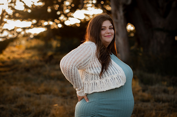 Jennifer&HunterMaternity-066