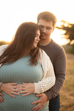 Jennifer&HunterMaternity-187