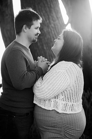 Jennifer&HunterMaternity-083