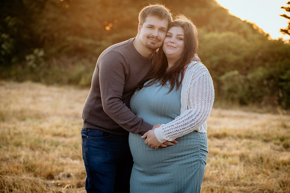 Jennifer&HunterMaternity-204
