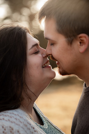 Jennifer&HunterMaternity-027