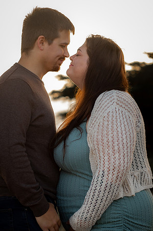 Jennifer&HunterMaternity-096